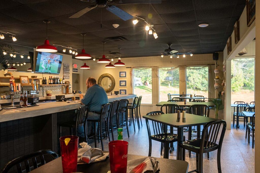 Captains at Highland Marina, West Point Lake - Destination Troup County Georgia